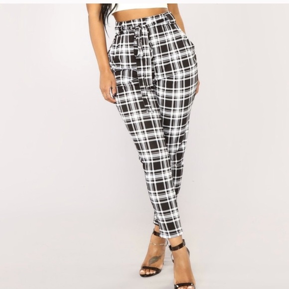 Fashion Nova Pants - 👒NEW👒NWT Fashion Nova plaid high waist pants